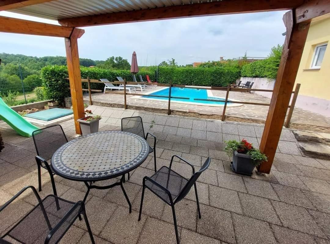 Villa Danica Labin  Exteriör bild