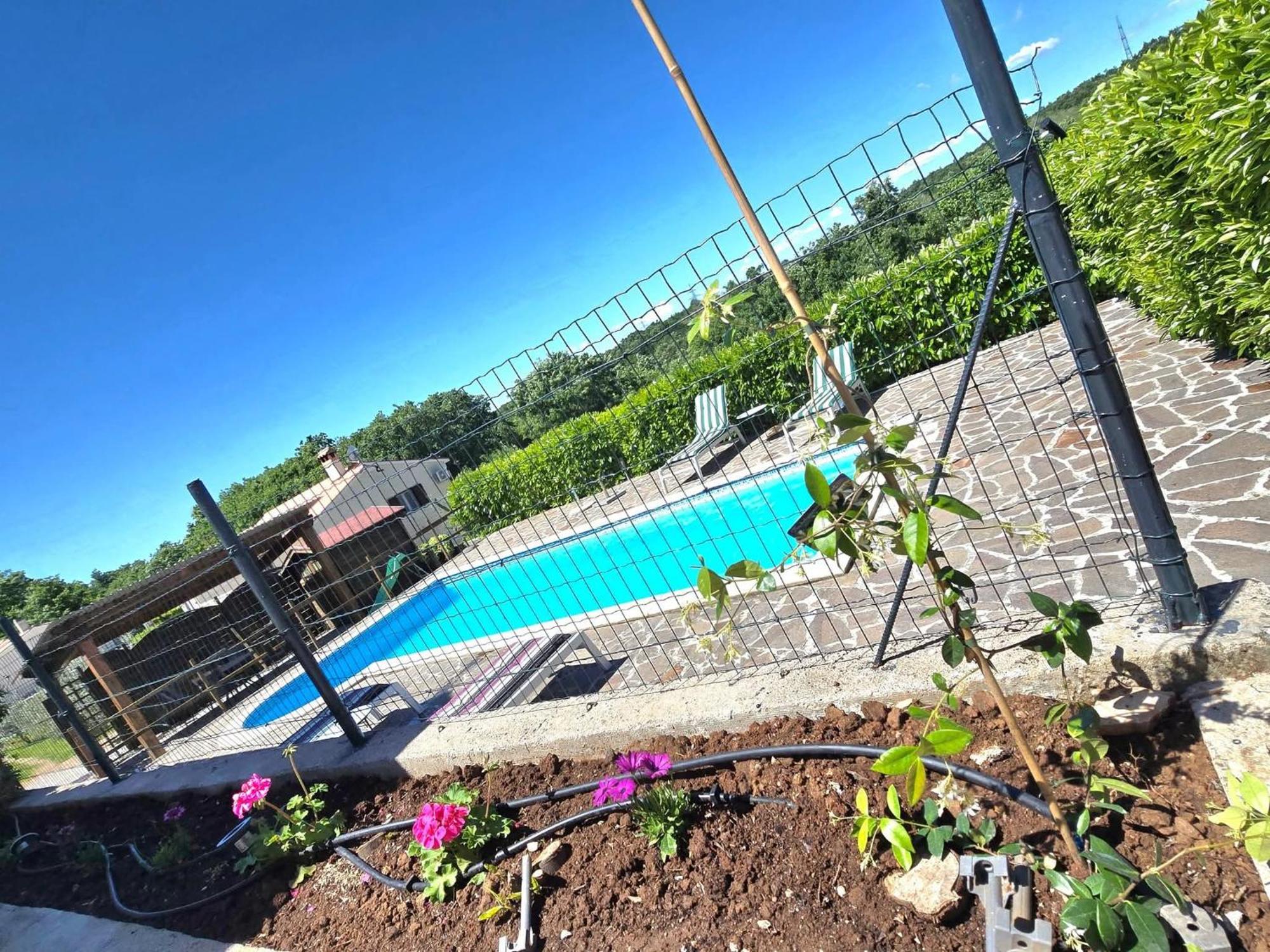 Villa Danica Labin  Exteriör bild