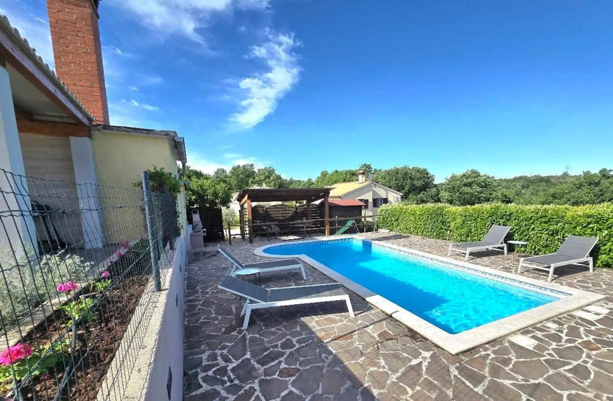 Villa Danica Labin  Exteriör bild